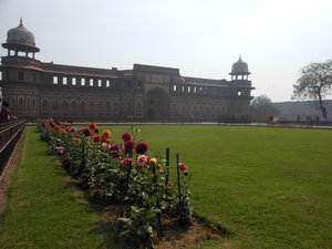 View of the lawn and the Jahangiri Mahal