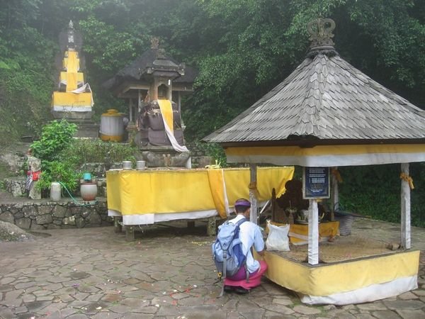 One of the small temples at Lempuyang.