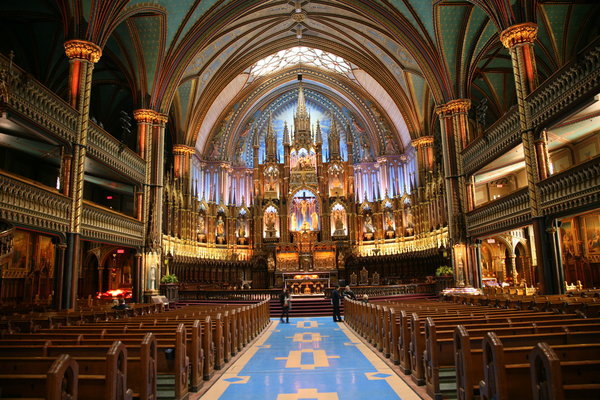 Inside the Notre-Dame Basilique