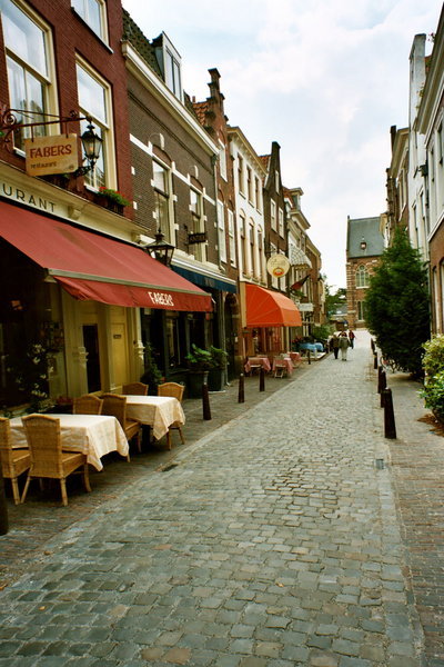 Leiden Side Street