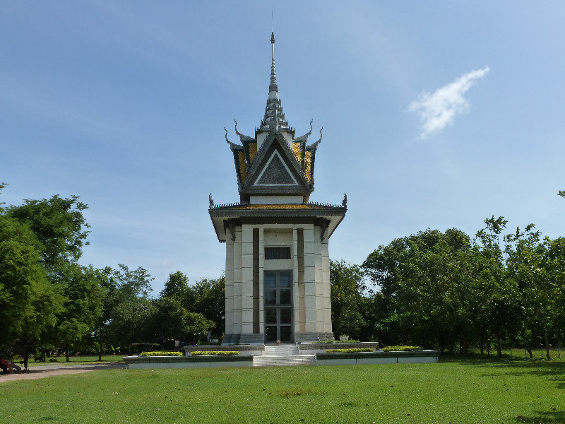 Phnom Penh - Choeung Ek Genocidal Center