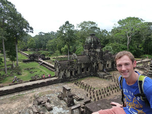 Angkor Thom (Baphuon) - high up on the terrace