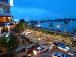 Phnom Penh - watch the world go by