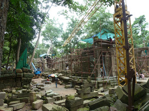 Prasat Ta Prohm - piecing together the ruins