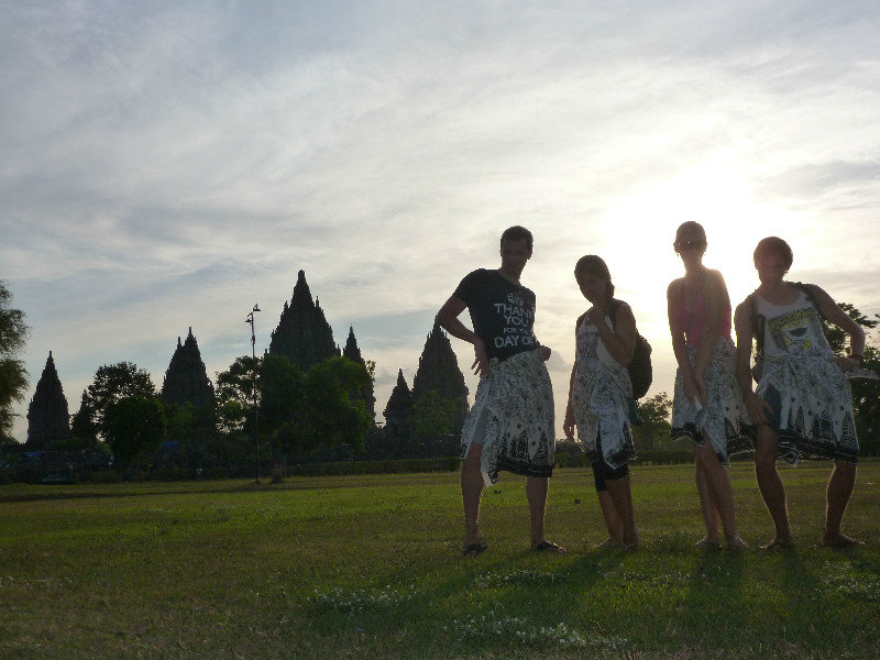 Yogyakarta - Prambanan with new poses