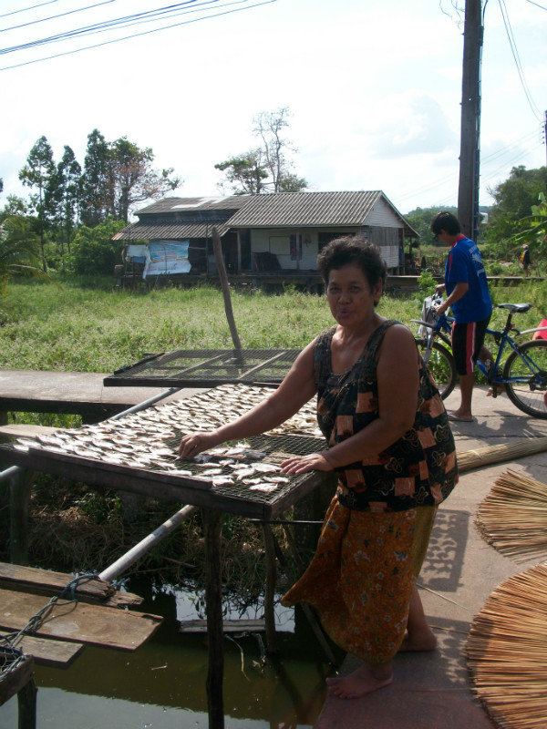 Drying fish in Talae Noi