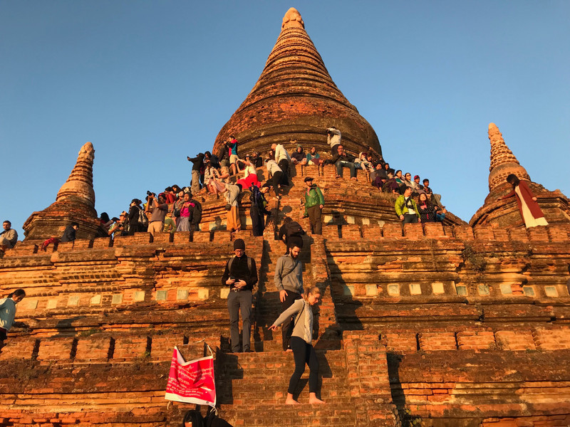 Bu Lel Thi Pagoda, where we watched sunrise