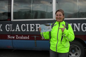 Een trotse Veerle met het certificaat dat ze echt (echt) op de gletsjer heeft gelopen