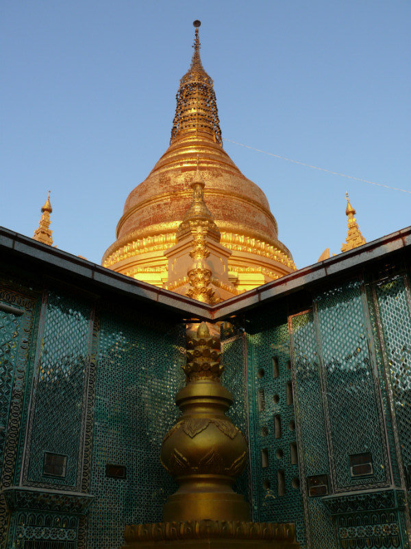 Mandalay Hill pagoda