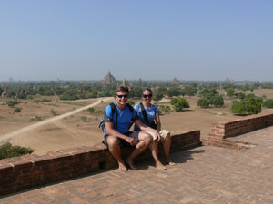 Stoffel & Pantoffel in Bagan