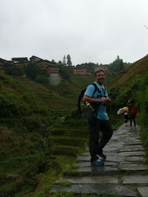 walking up the hill to Tiantouzhai