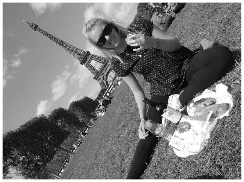 picnic by day -Eiffel tower ♥