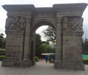 Arch to Parque El Ejido in Quito