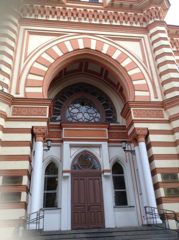 Grand Choral Synagogue entrance