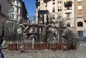 Memorial 'Tree' in courtyard of Budapest Dohany Street Synagogue