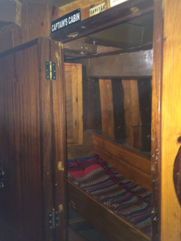 Capain's bunk on Dias Caravel