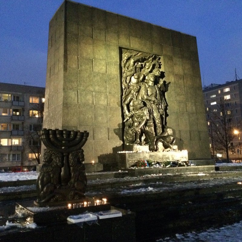 Warsaw Ghetto monument shows Uprising Resistance 