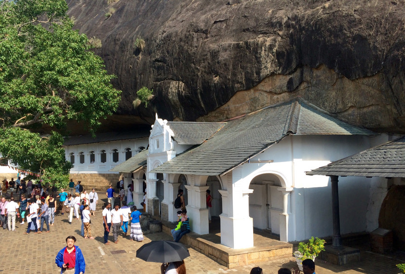 Dambulla Caves Temple complex