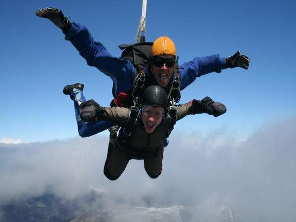 Sky Diving - Shelley free falling