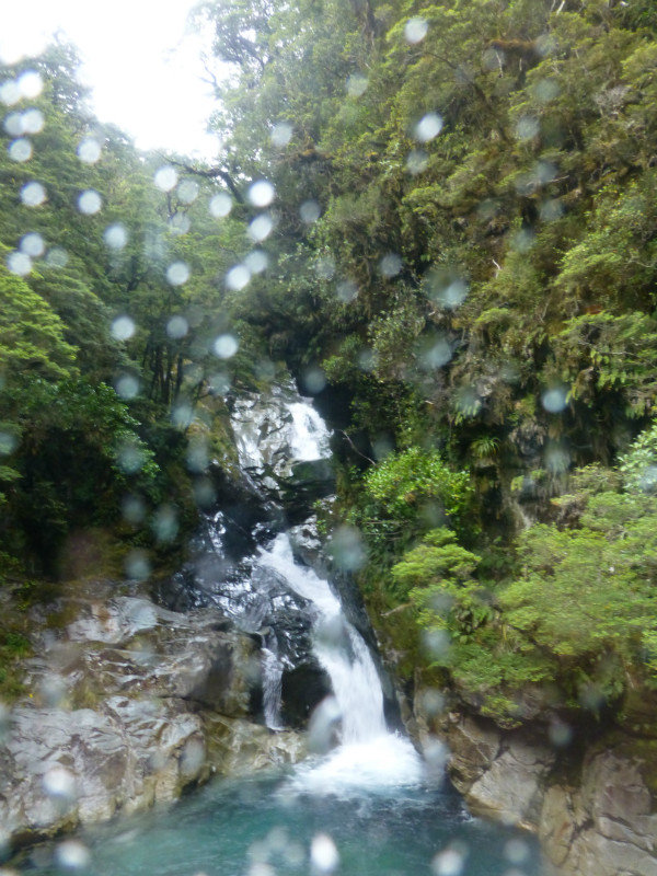 Milford Sound - Drive in waterfall