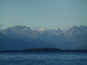 Lake Te Anau Murcherson Mountains (10)