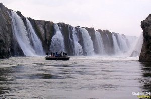 Hogenakkal Main Falls