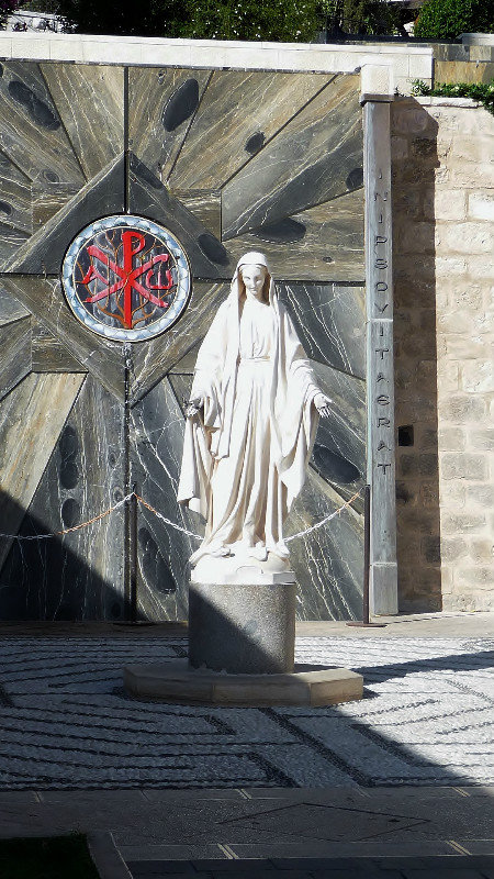 STATUE OF MARY