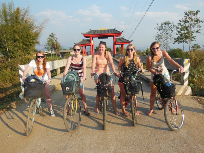 Cycling to the Chinese village