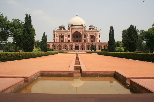 Humayun's Tomb without any extras helping