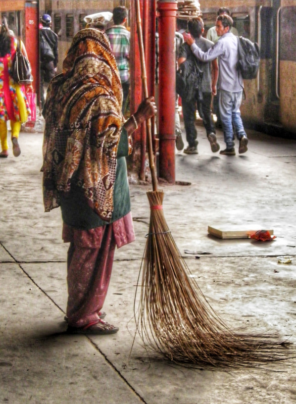 Sweeper at New Delhi Railway Station