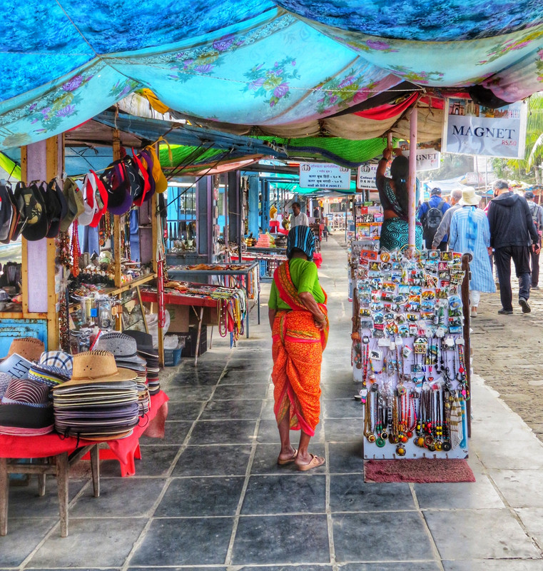 Elephanta Island souvenir stalls