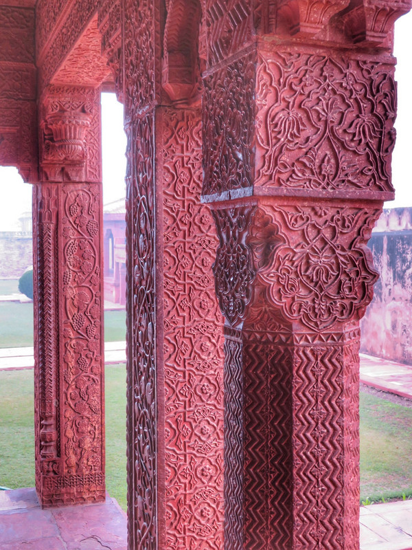 Beautiful pillars of Fatephur Sikri