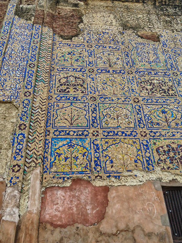 Chind Tomb - Tile Detail