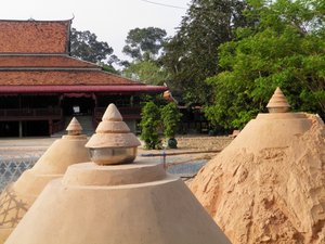 Sand Stupas