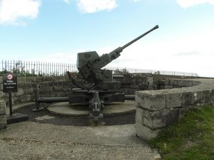Restored WW1 anti-aircraft gun