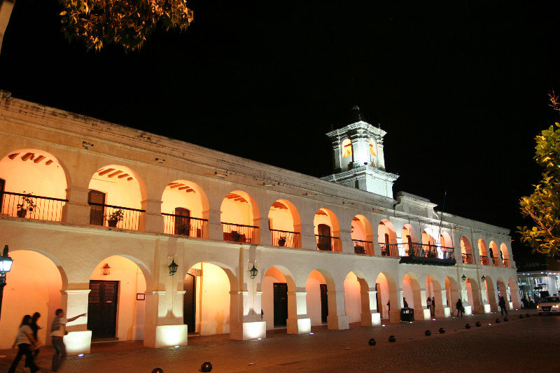 Plaza 9 de Julio by night