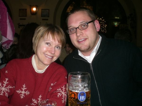 Mom and I, Hofbrauhaus