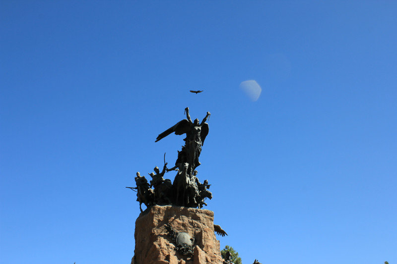 Cerro de Gloria with Condor