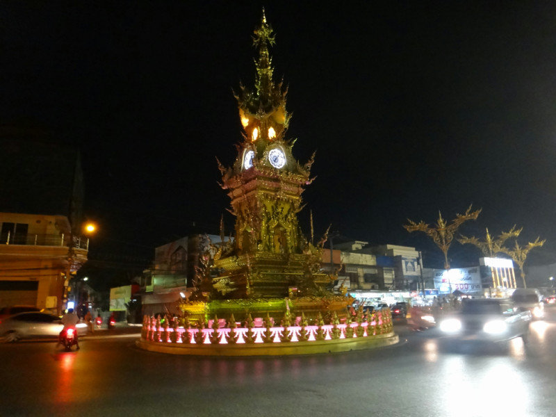  Fancy roundabout in Chiang Rai