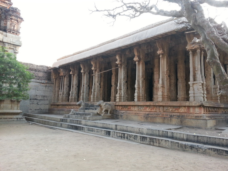 One of the buildings in the Malayavanta Raghunatha Temple