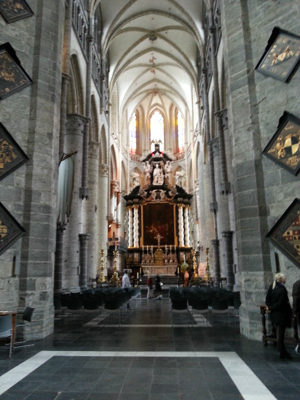 Inside St Niklaaskerk