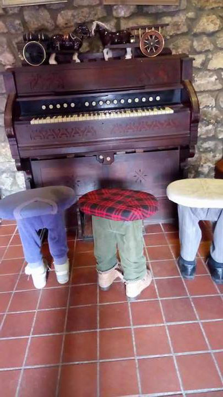 Cool stools