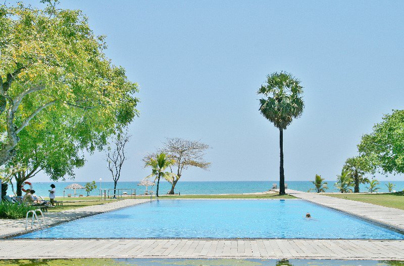 Chaaya Blu Resort