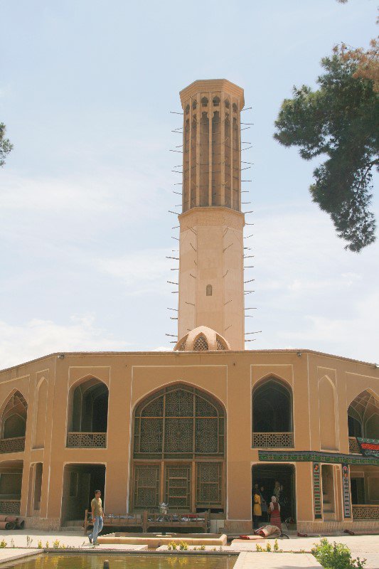 Bagdir at Bagh-e Dolat Abad 