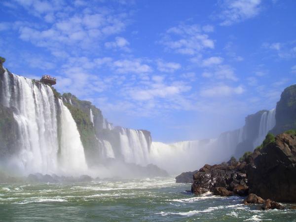 brazilian side of falls 