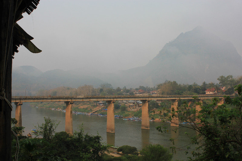 Nong Khiew Bridge
