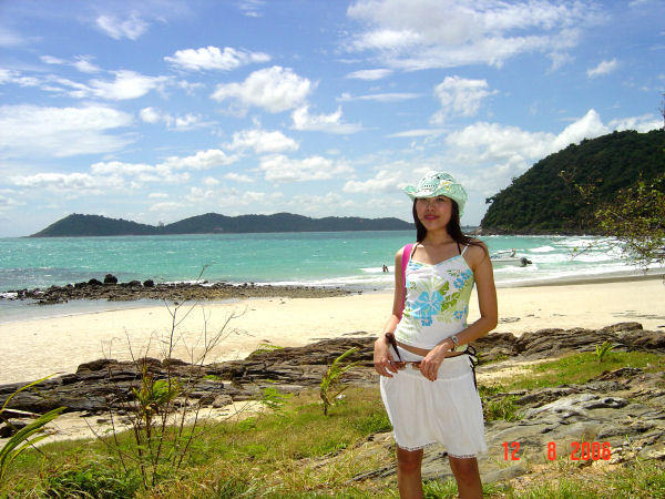 How can I miss taking photo with nice beach.. NEVER!!
