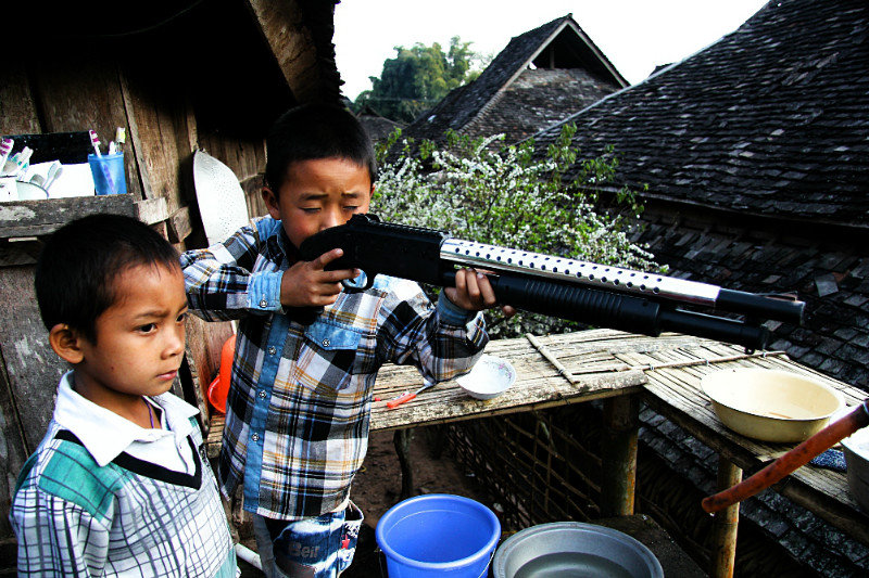 Shooting - The Dai kids