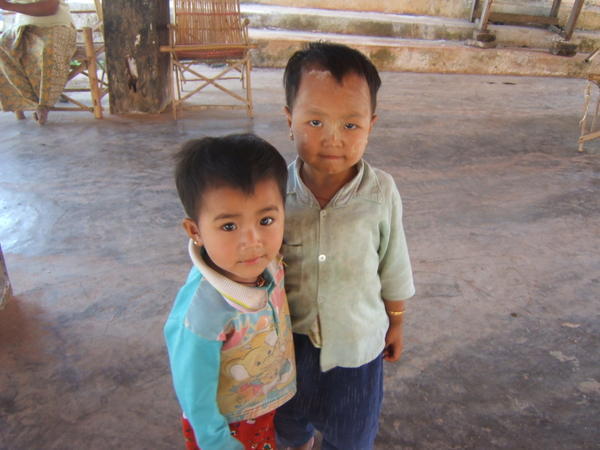 Burmese Children