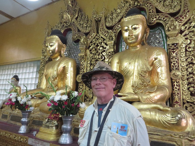 Ray with golden Buddhas